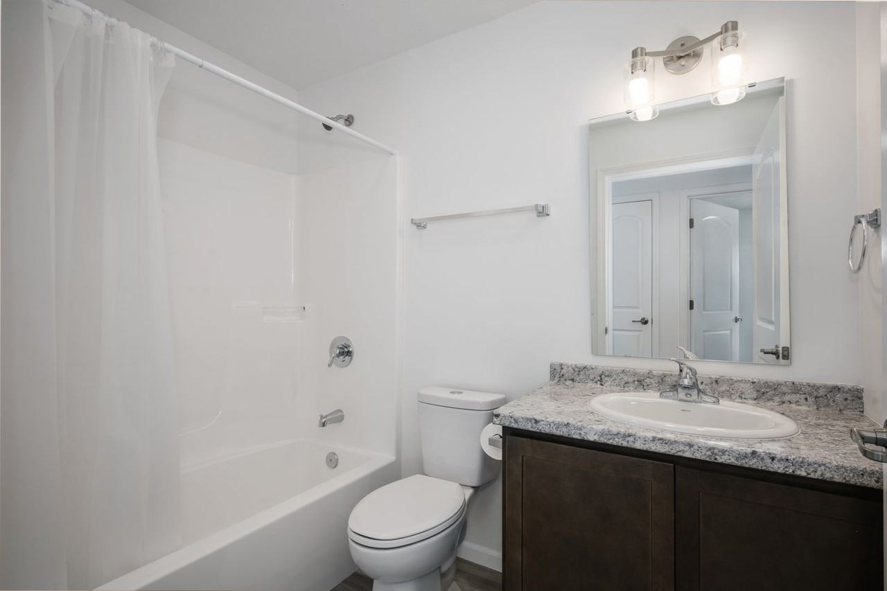 1012 1012 - 1014 Escape St - Photo 6 of 11