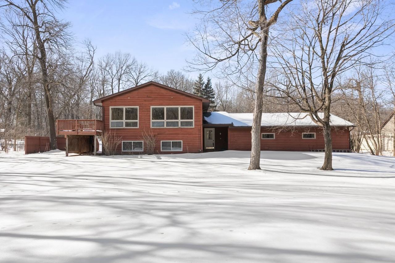 4850 Mcallister Ave Ne - Photo 3 of 35