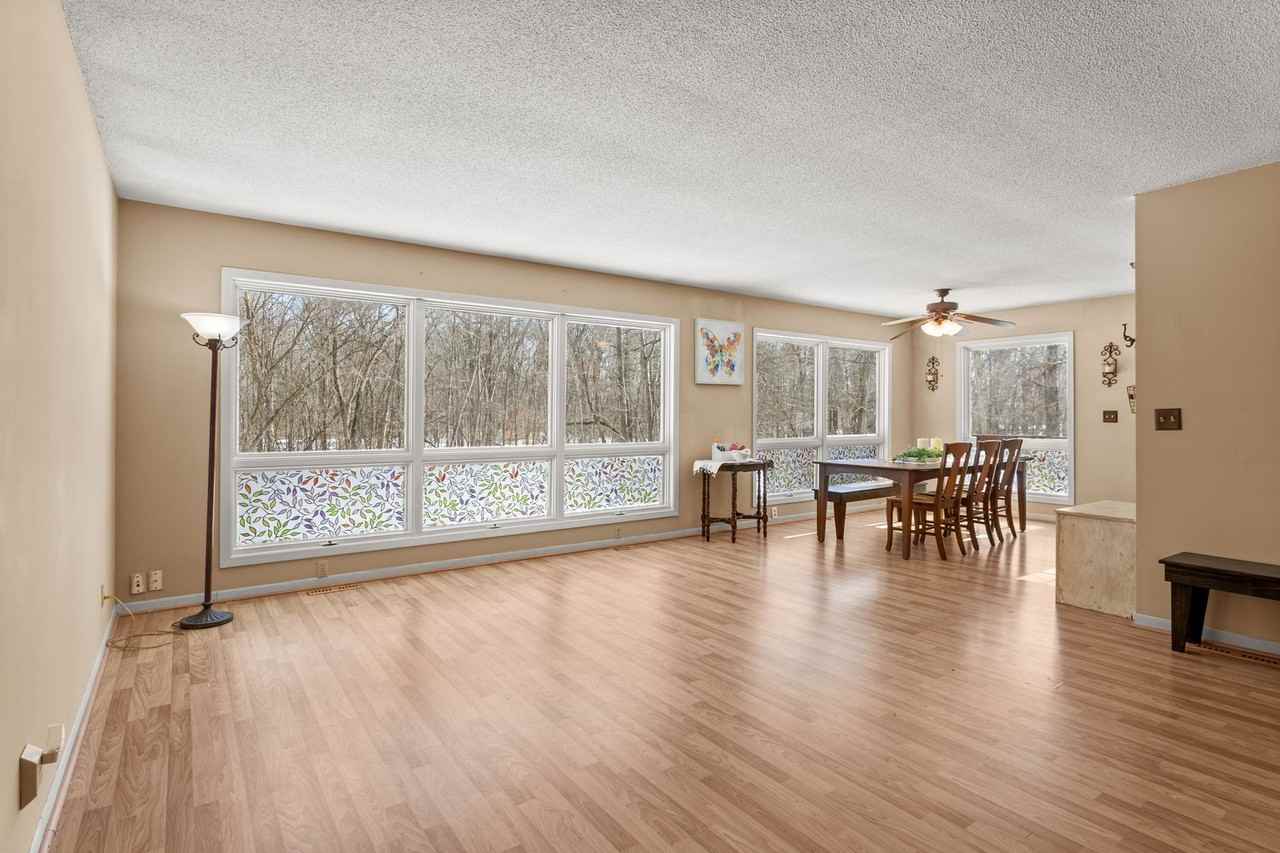 4850 Mcallister Ave Ne - Photo 4 of 35