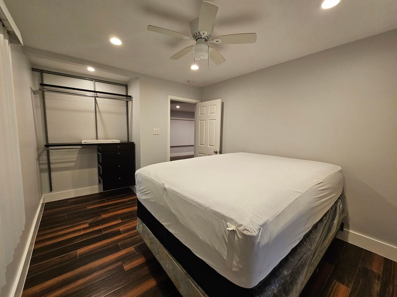 5934 Arlington Blvd - Photo 7 of 17