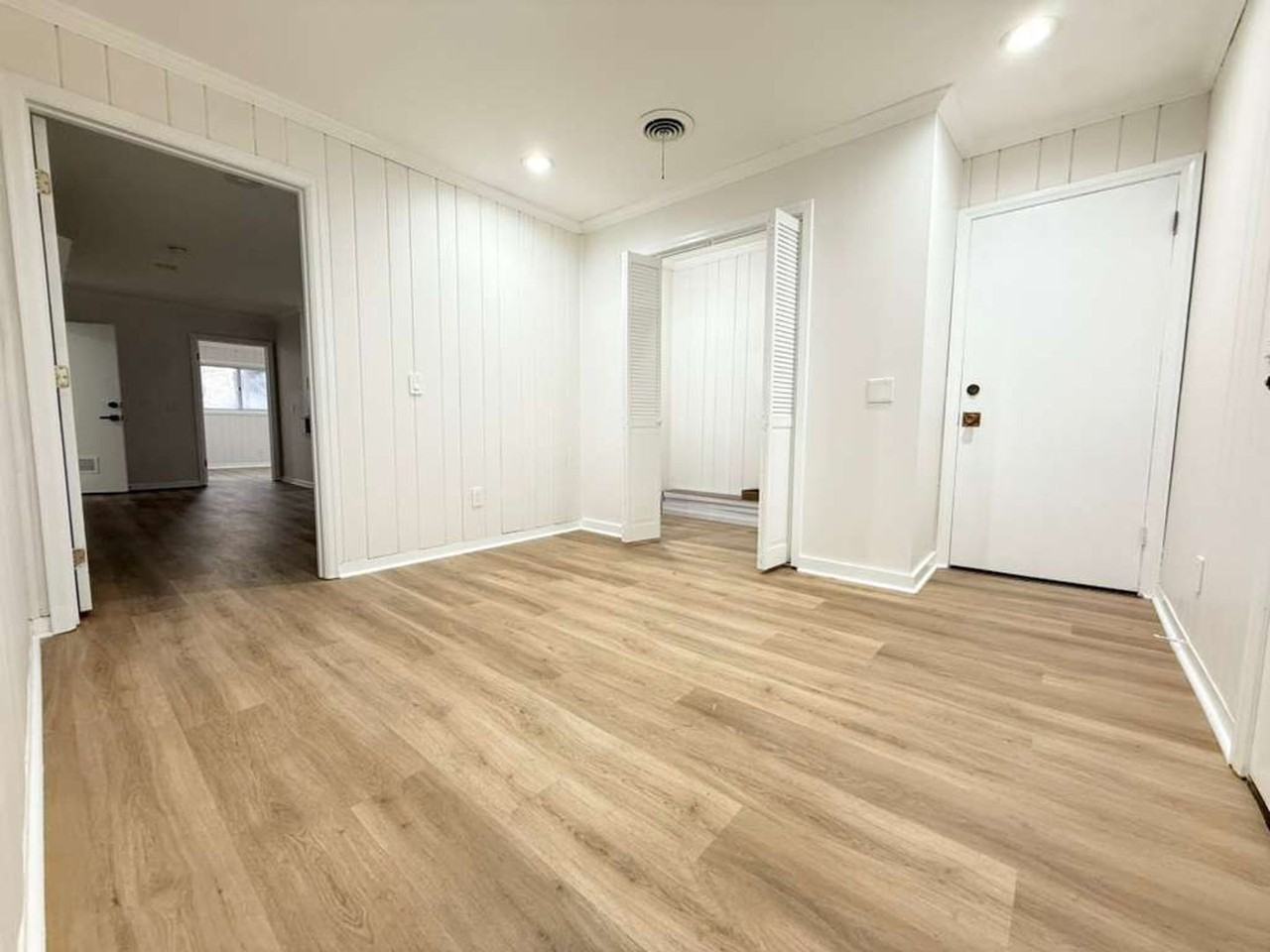 3527 Mayfair Rd - Photo 2 of 30