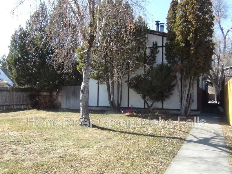 1262 S Boulevard - Photo 2 of 7