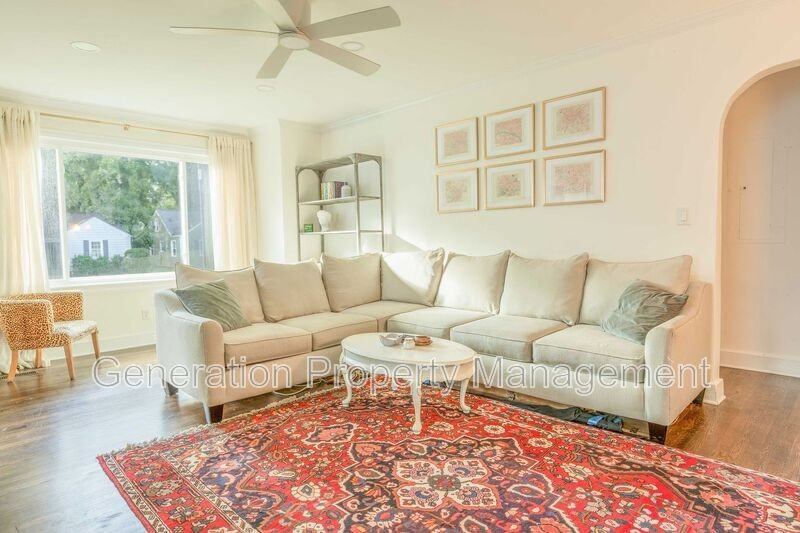 303 Shawnee Trl - Photo 2 of 30