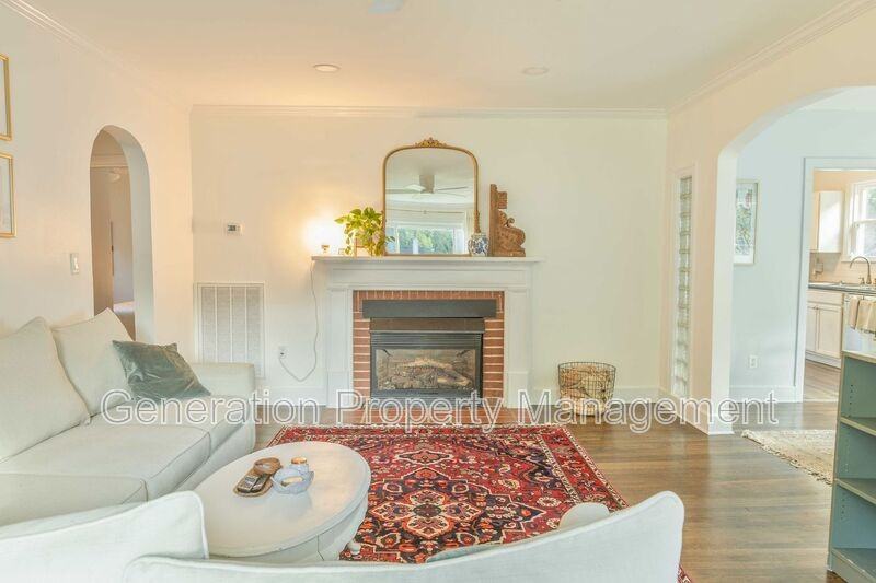 303 Shawnee Trl - Photo 4 of 30