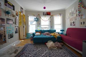 featured image of 27 Emery St #2