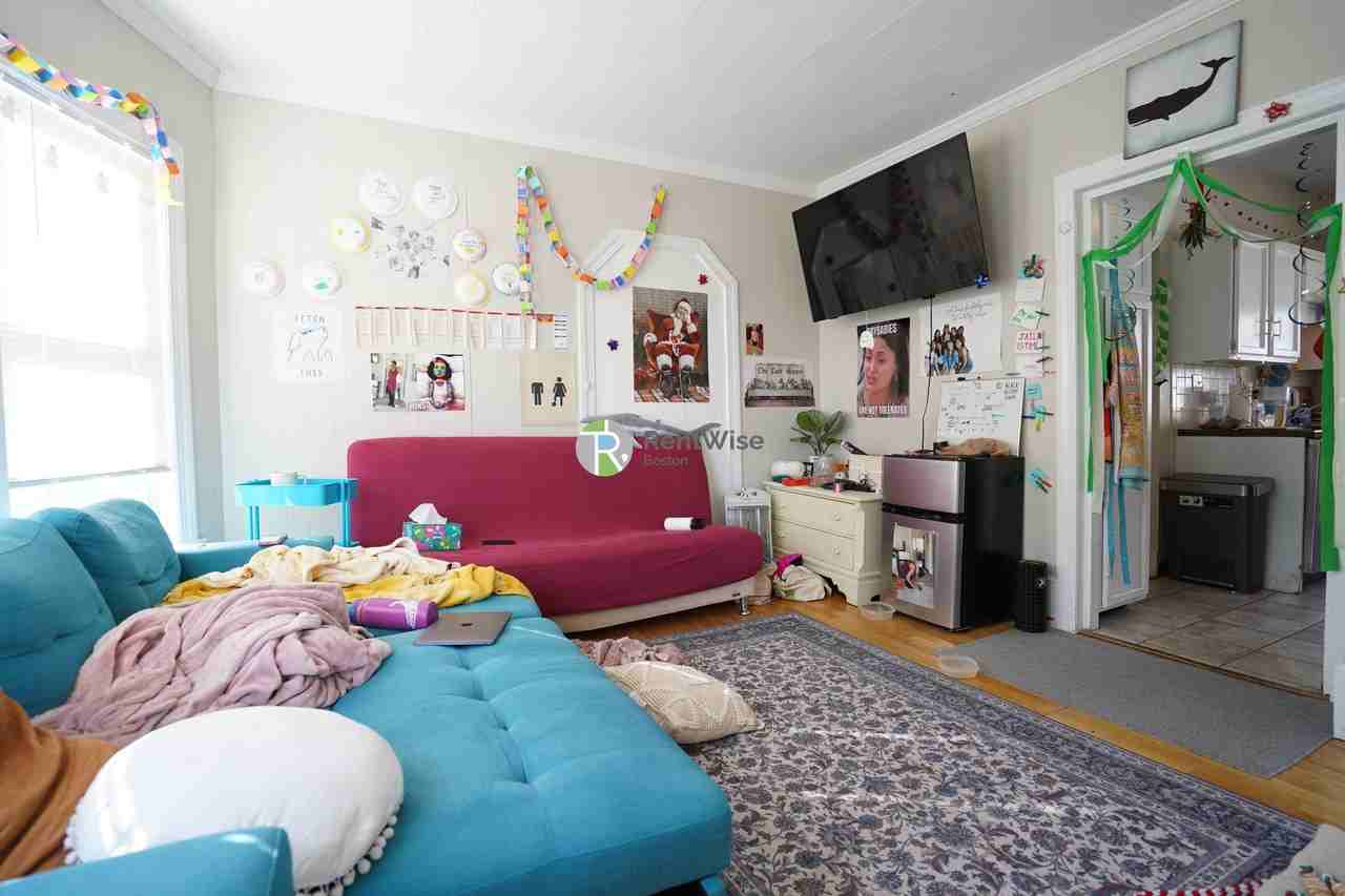 27 Emery St #2 - Photo 2 of 26