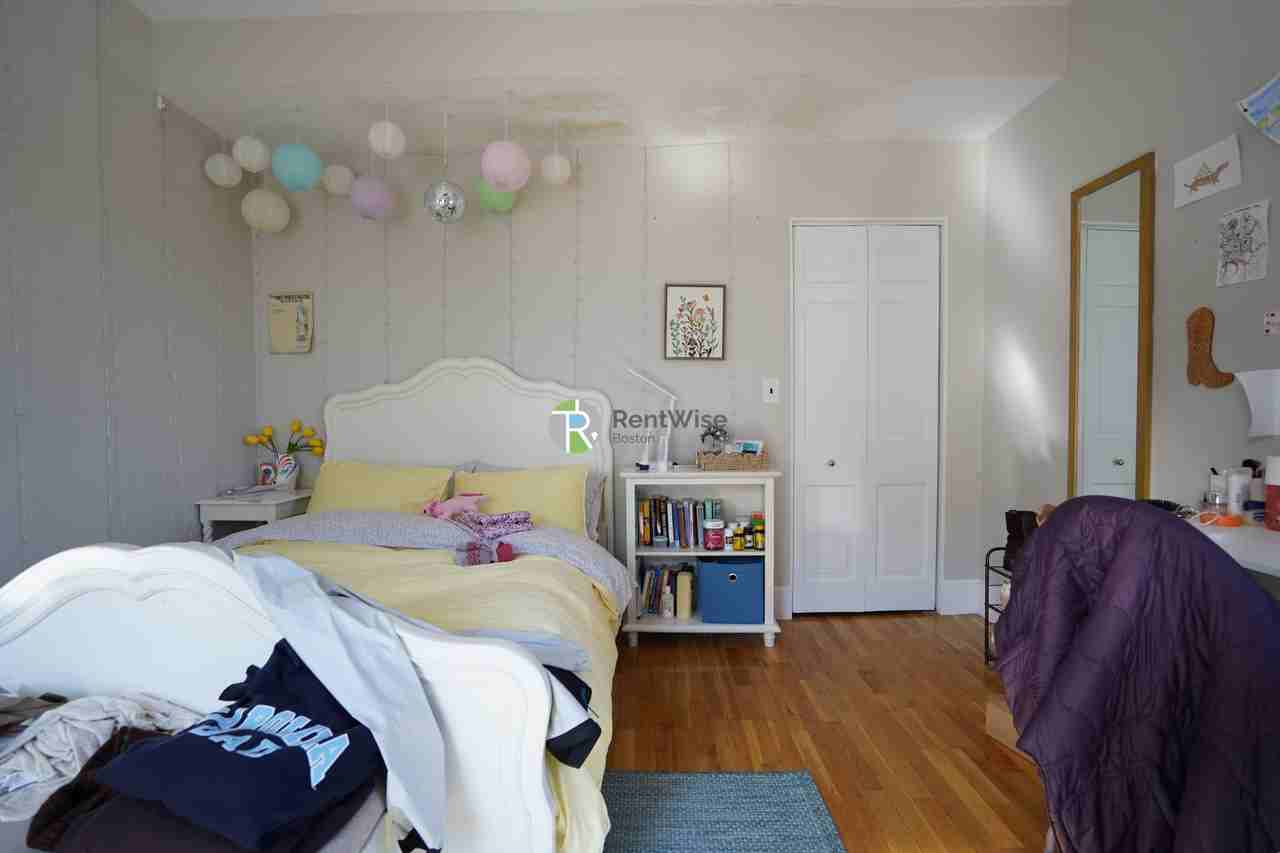 27 Emery St #2 - Photo 4 of 26