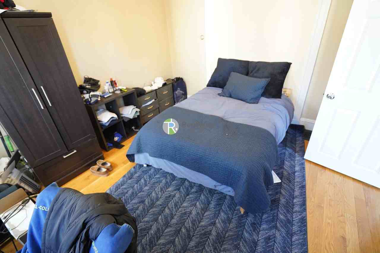 52 Pearson Rd #1 - Photo 4 of 16