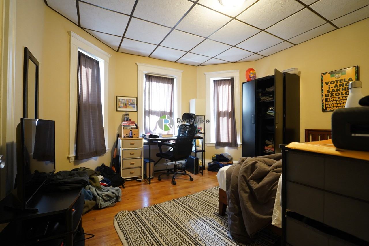 52 Pearson Rd #1 - Photo 6 of 16