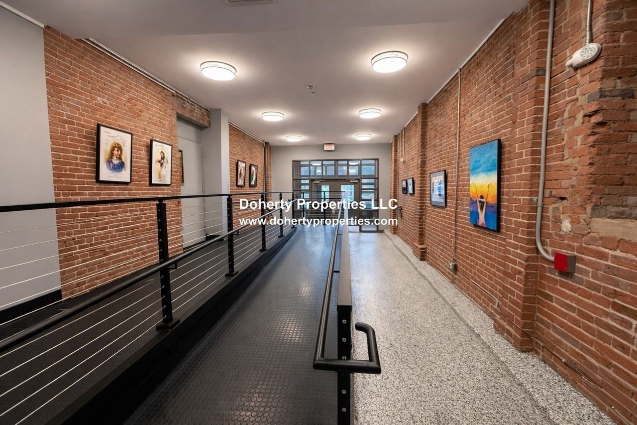 172 Middle St #108 - Photo 7 of 13