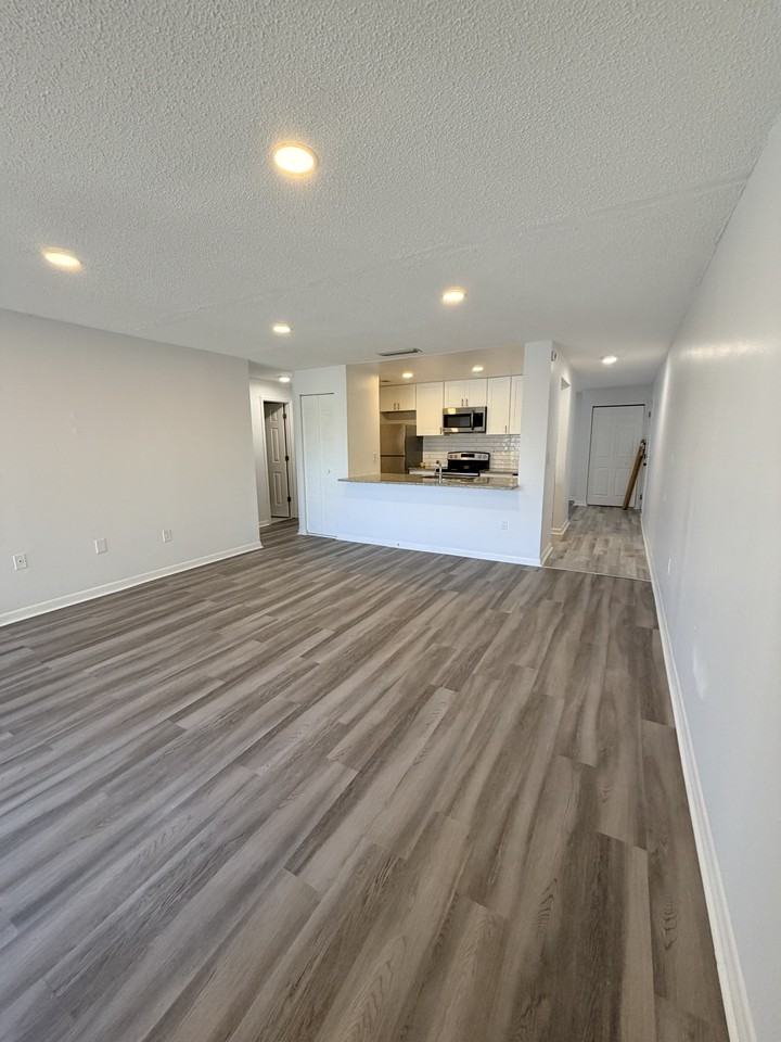 9940 7th Way N #204 - Photo 7 of 14