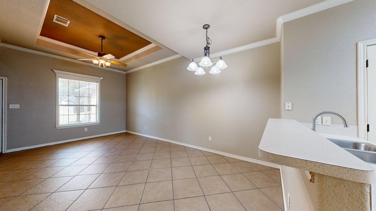 109-111 Kleine Ln - Photo 7 of 33