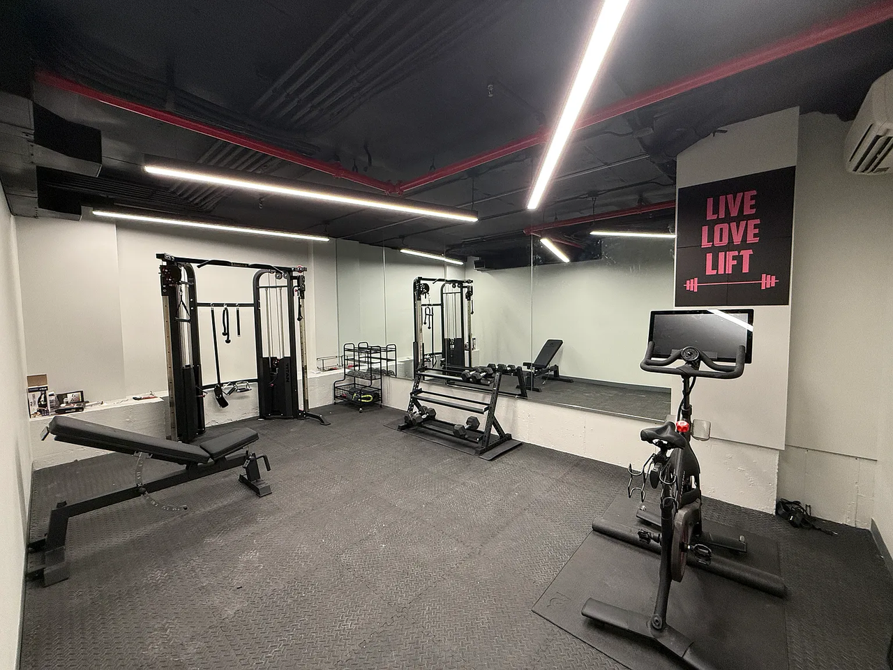 1 Lenox Rd #5A - Photo 3 of 10