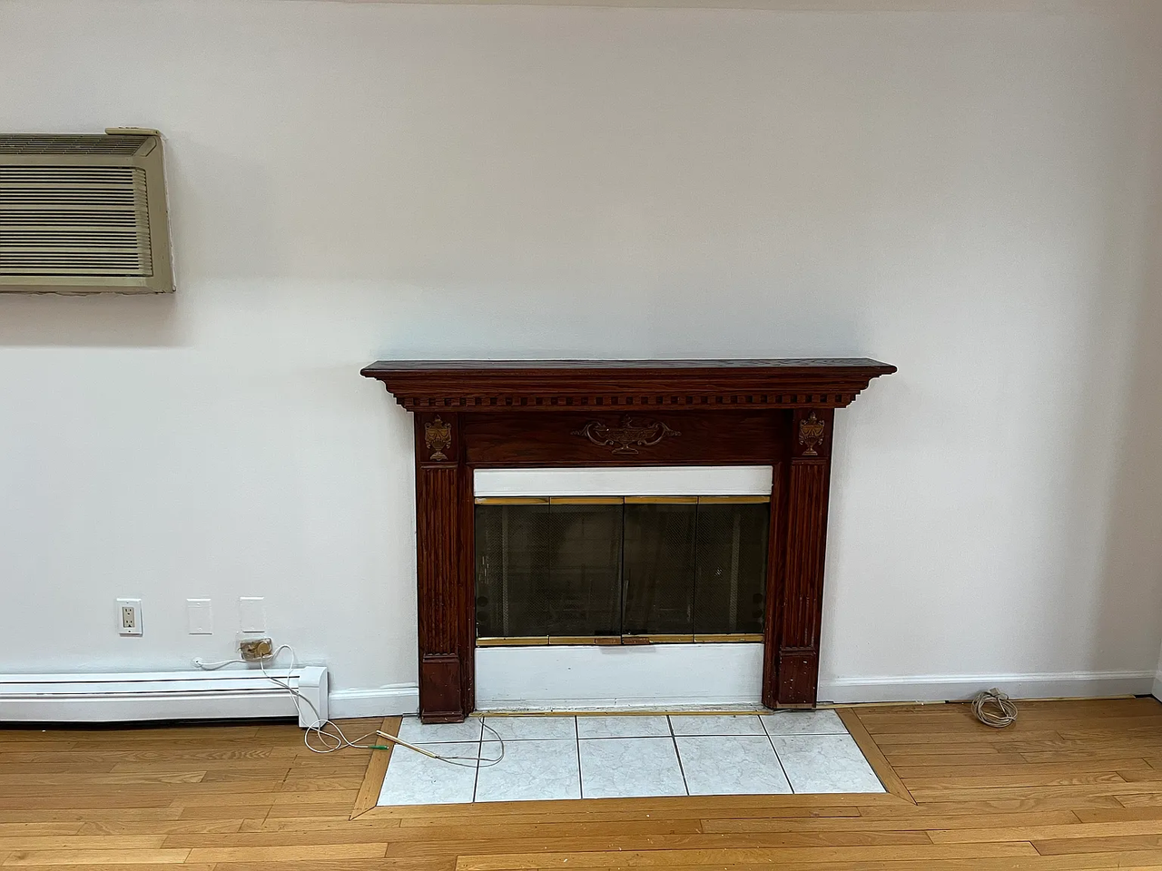 4012 Clearview Expy #2 - Photo 5 of 16