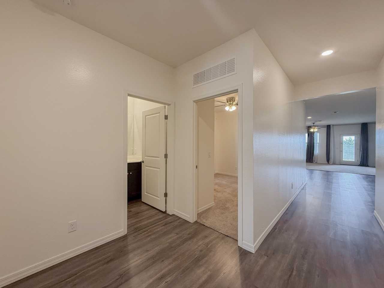 5815 N 195th Dr - Photo 4 of 25