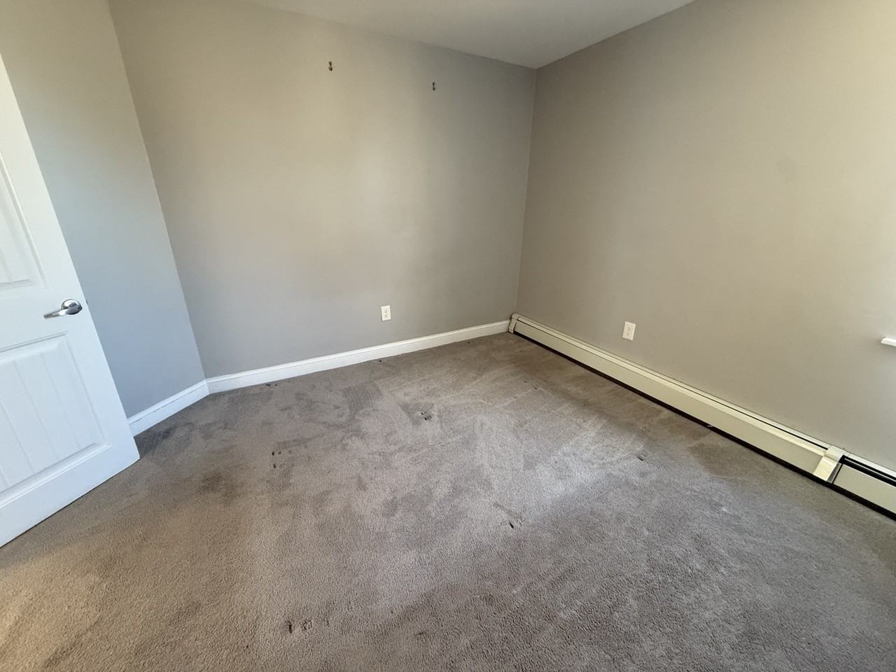 102 104 White St #102APT2 - Photo 5 of 6