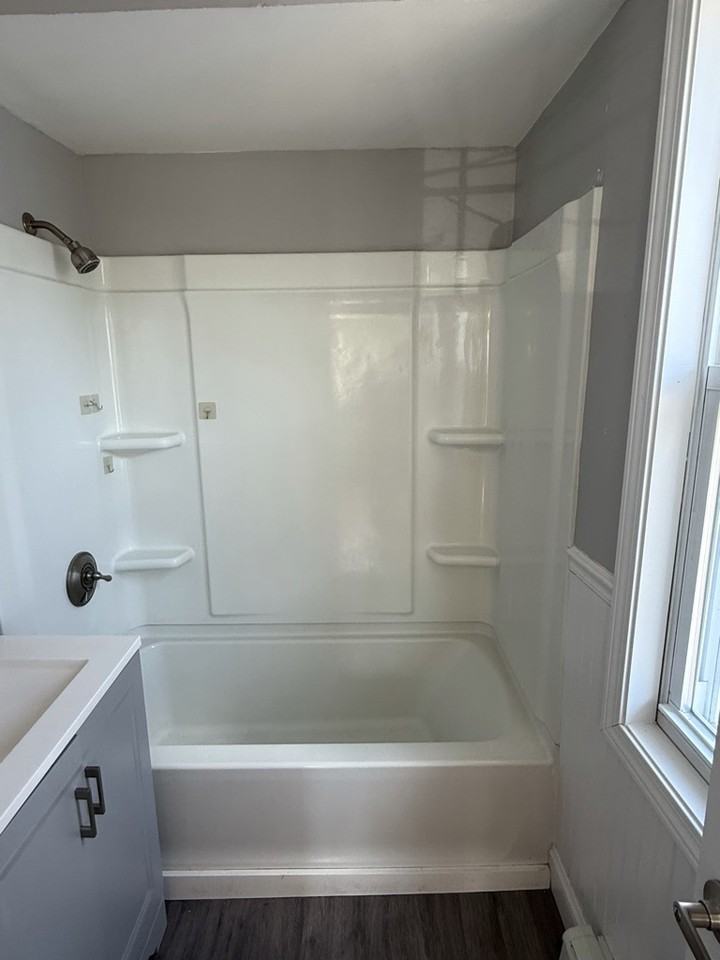 102 104 White St #102APT2 - Photo 6 of 6