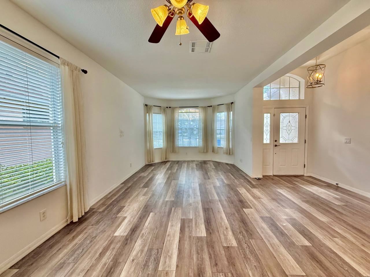 10226 Evergreen Hill Dr - Photo 5 of 44