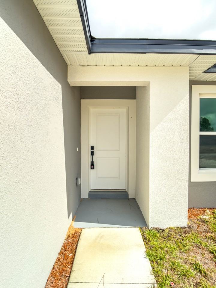 6935 Dickinson Dr - Photo 3 of 26
