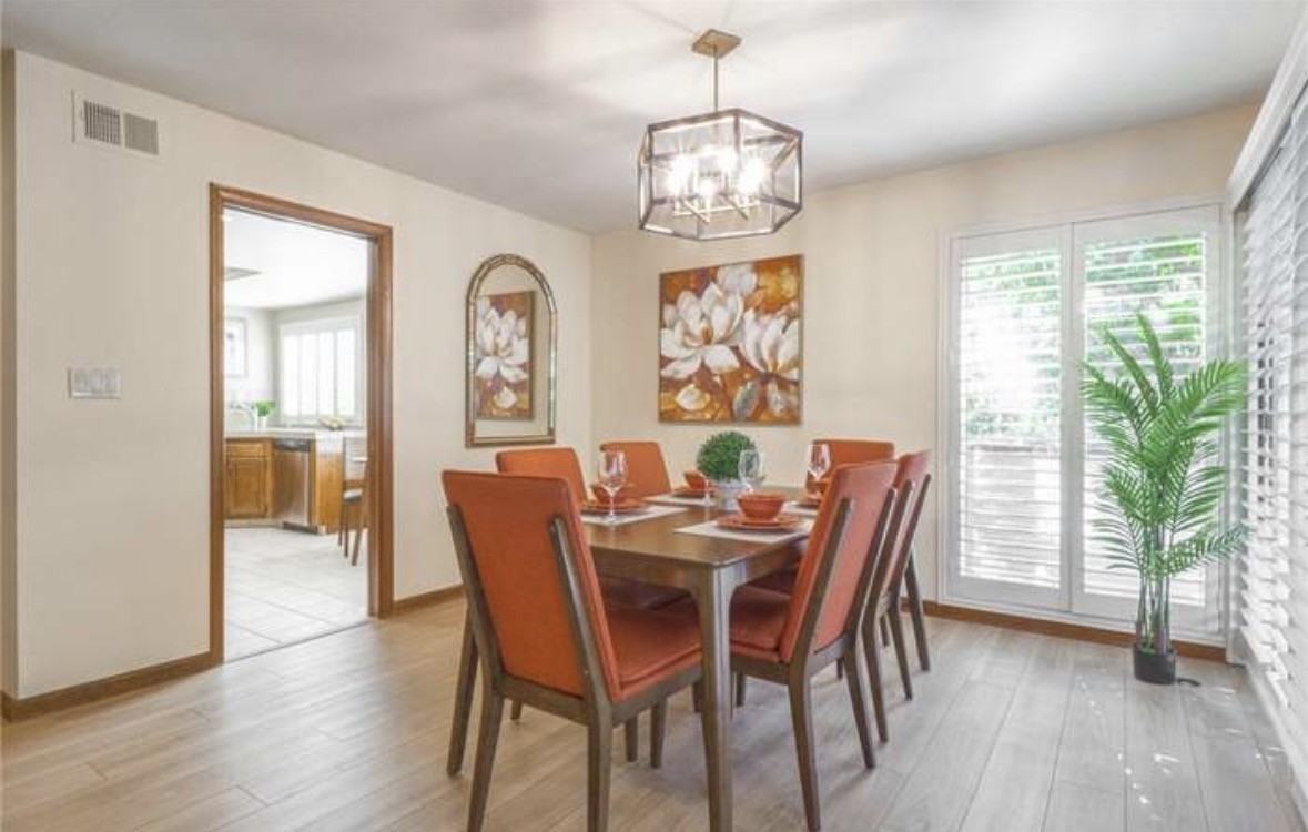 6272 Riviera Cir - Photo 3 of 3