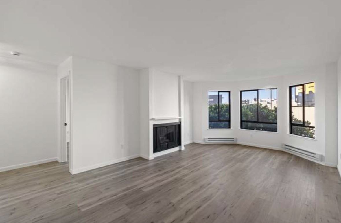 1461 Broadway - Photo 2 of 3