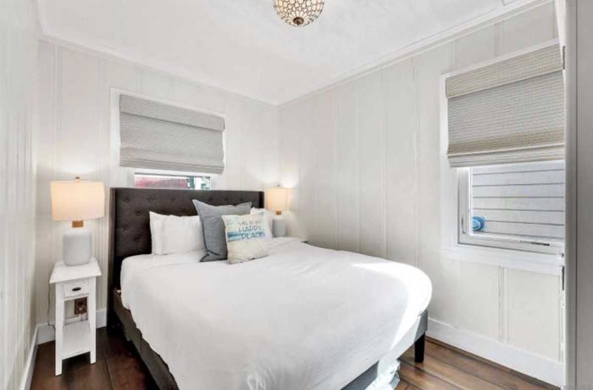 5119 Lotus St - Photo 2 of 3