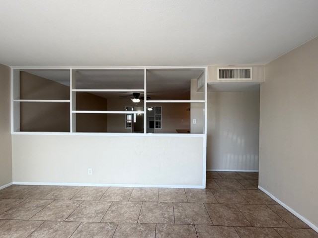 4208 W Rose Ln - Photo 5 of 30