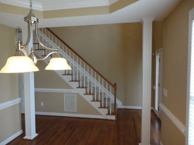 608 Raymond Dr - Photo 2 of 19