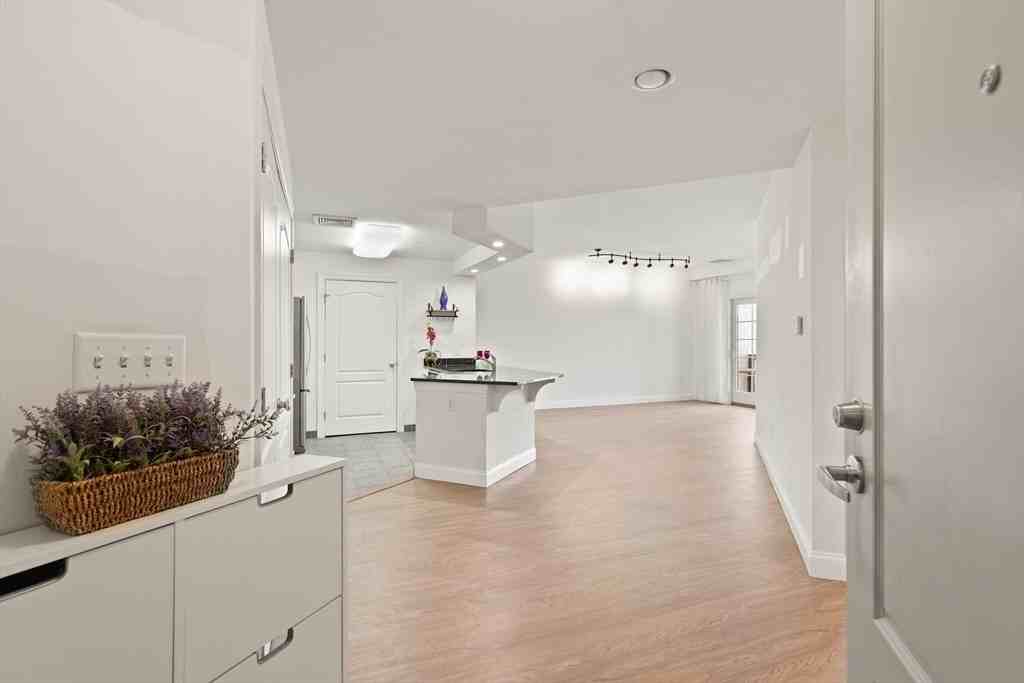 501 Commerce Dr #69904G - Photo 3 of 12