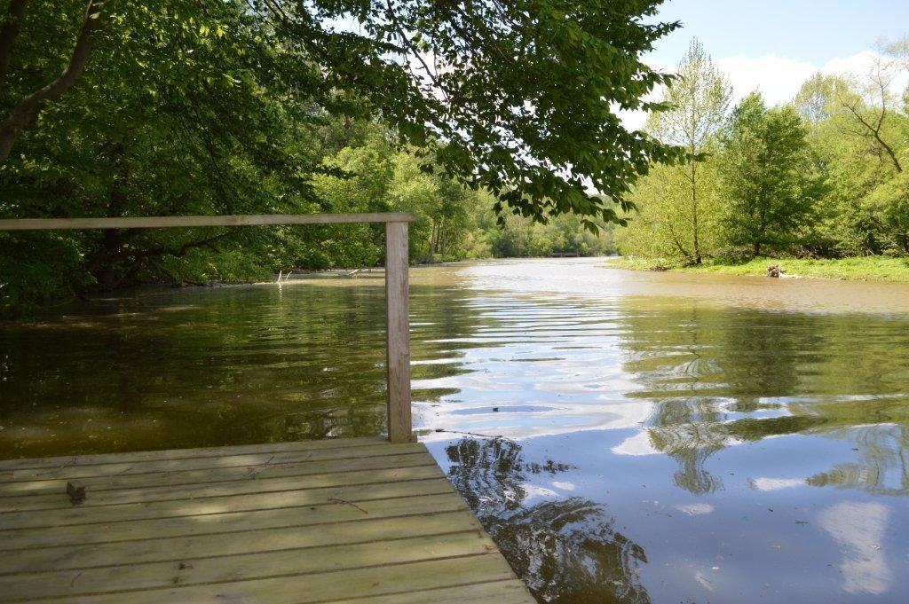 6728 Hemlock Point Rd - Photo 4 of 32