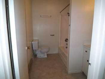 1520 Westwood - Photo 4 of 14