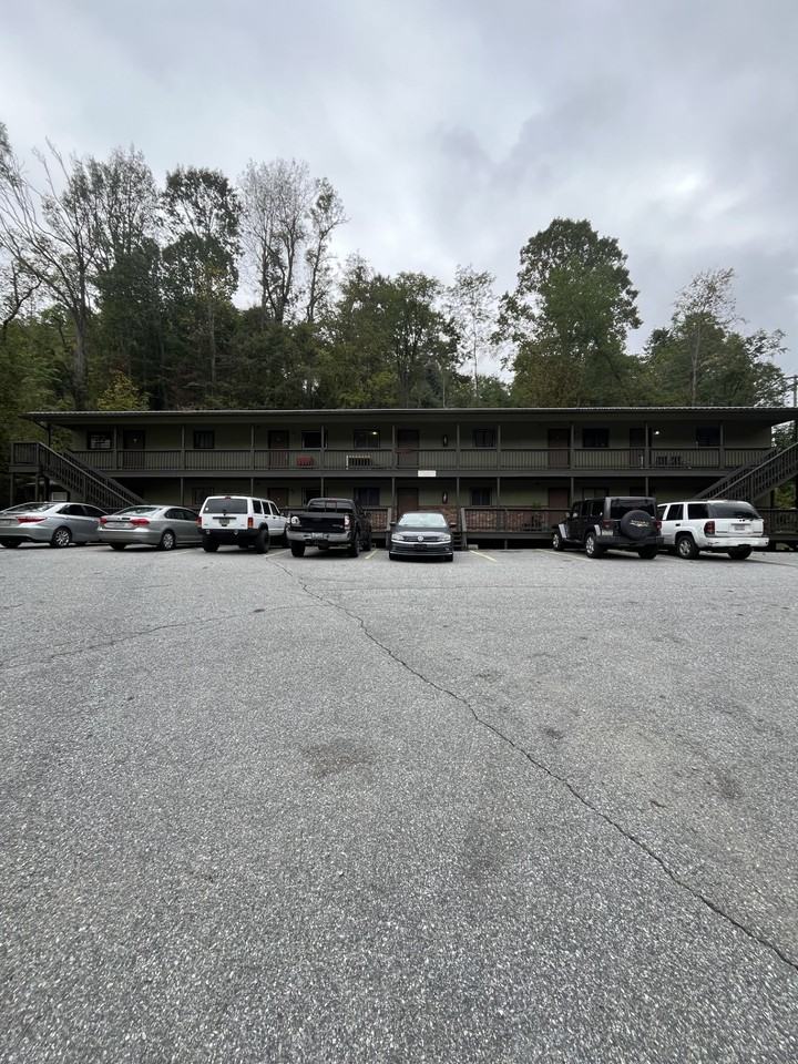 1520 Westwood - Photo 6 of 14