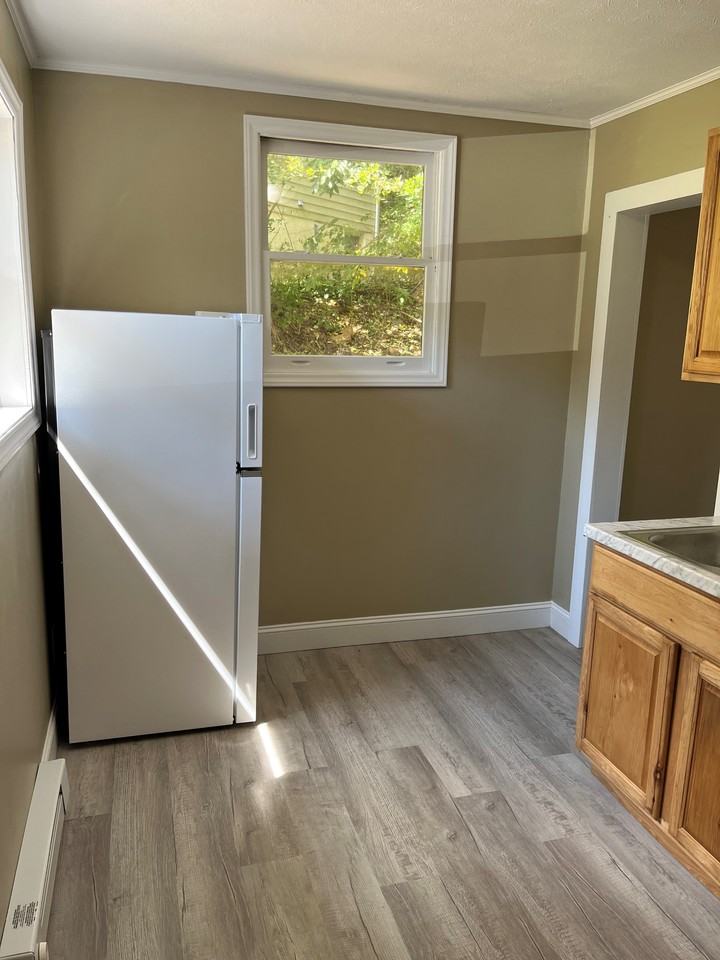 1520 Westwood - Photo 7 of 14