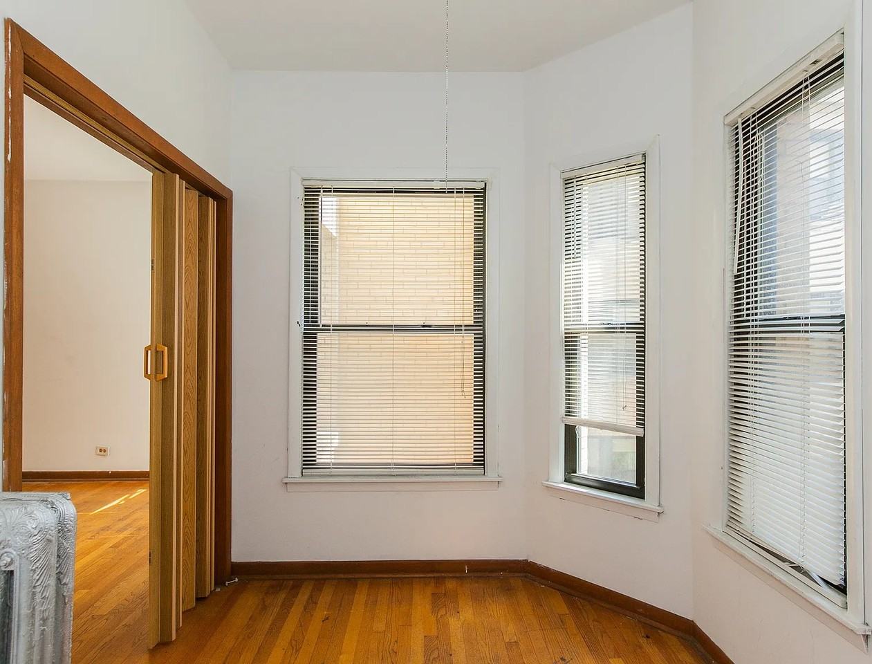 520 W Diversey Pkwy #1W - Photo 4 of 11