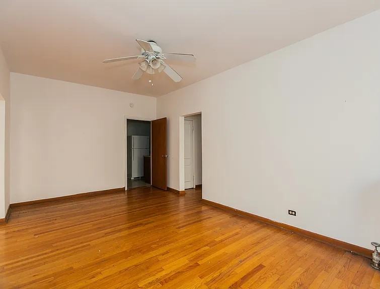 520 W Diversey Pkwy #1W - Photo 5 of 11