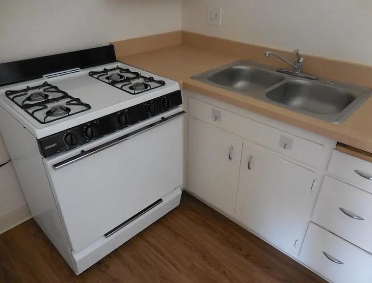 807 Embarcadero Del Norte #16 - Photo 3 of 13