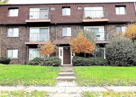 featured image of 1225 Whispering Hills Ct #1B