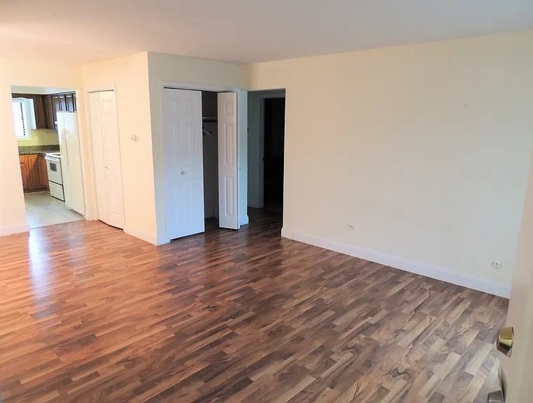 1225 Whispering Hills Ct #1B - Photo 2 of 9