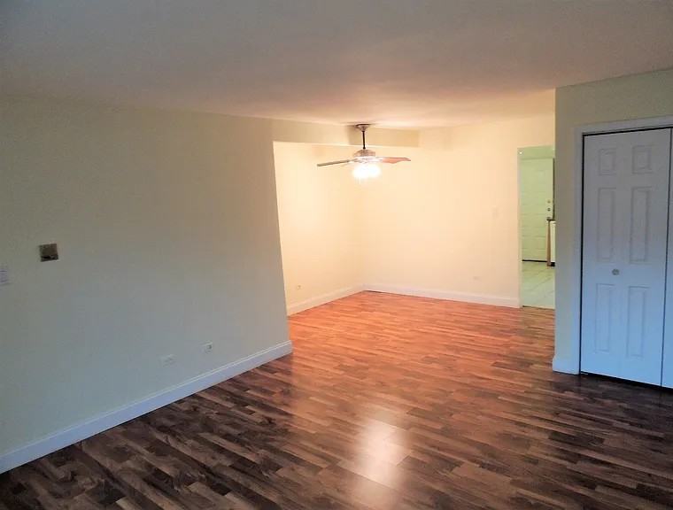 1225 Whispering Hills Ct #1B - Photo 3 of 9