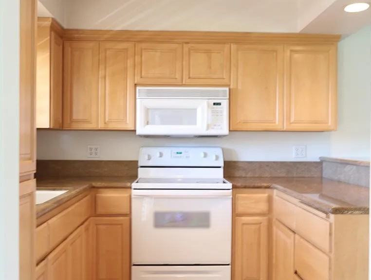 5796 Encina Rd #6 - Photo 6 of 14