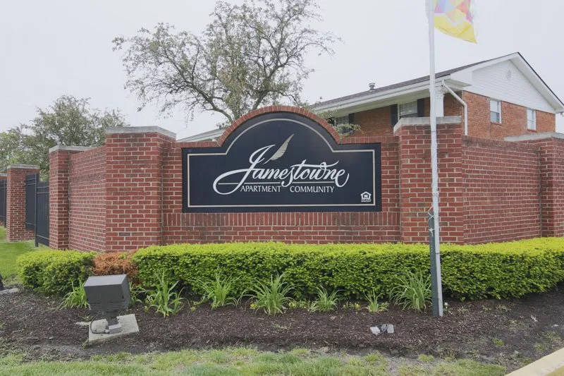 8917 Duxbury Rd - Photo 2 of 3