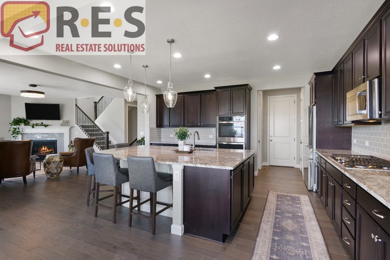 9187 Swan River St - Photo 5 of 27