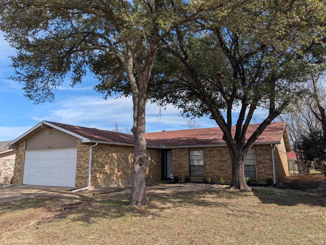 7505 Four Winds Dr - Photo 2 of 20