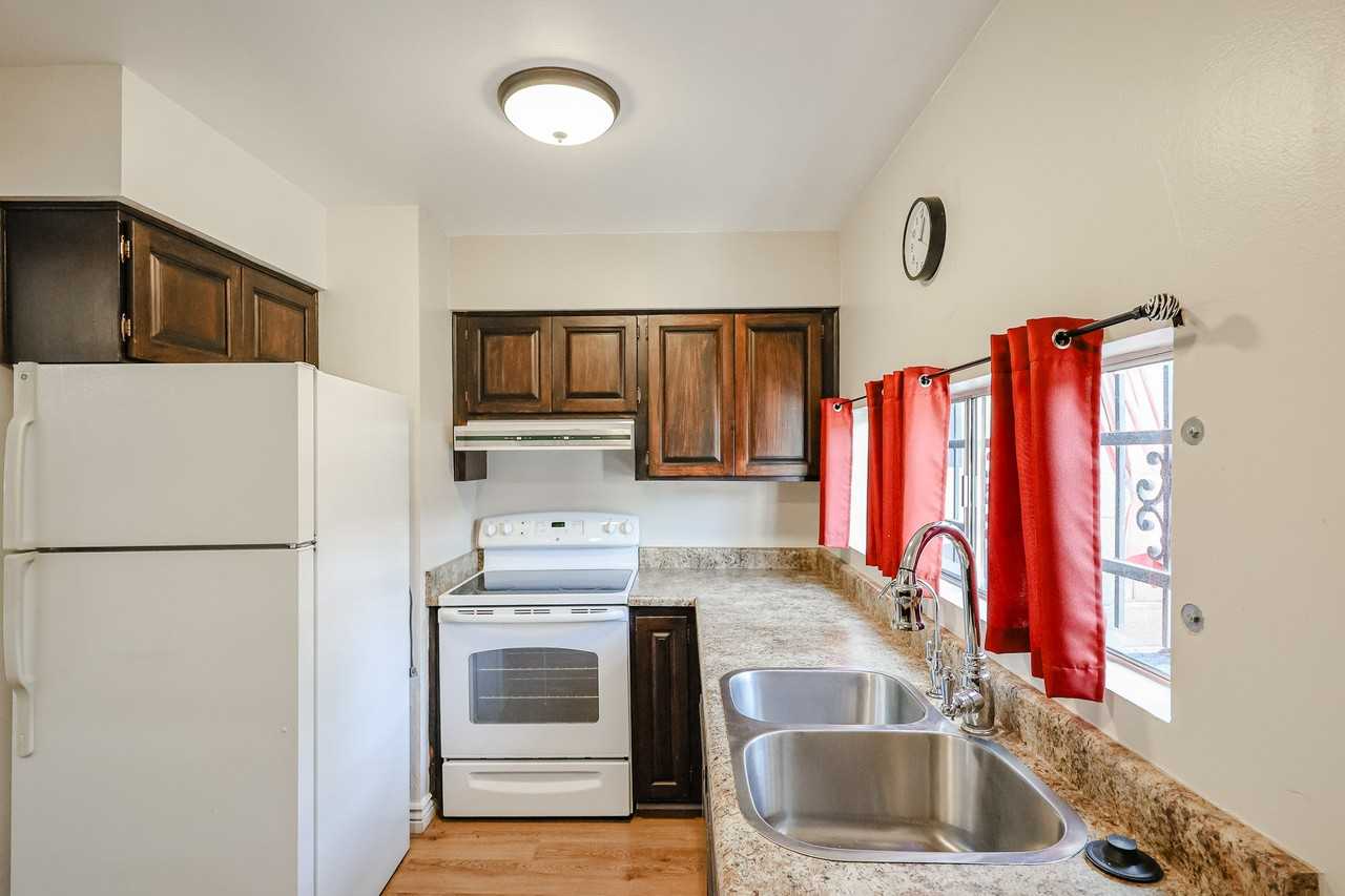 2946 N 14th St #18 - Photo 3 of 23