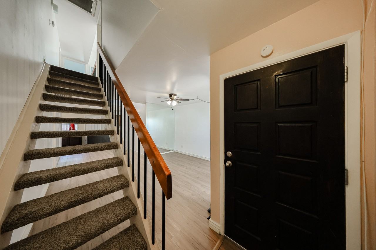 2946 N 14th St #18 - Photo 6 of 23