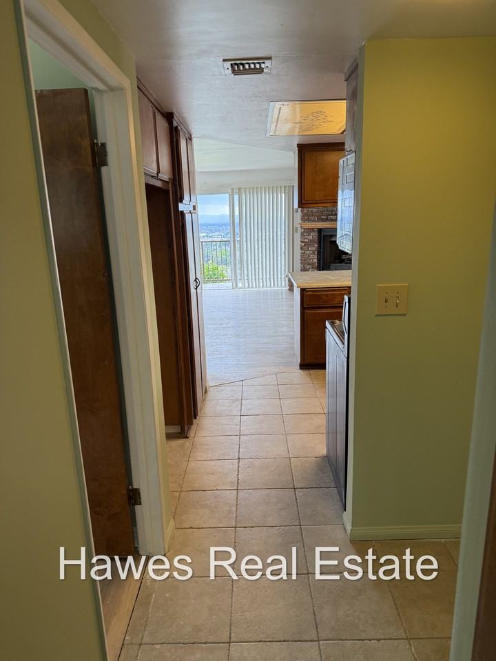 410 Conifer Rd #B - Photo 3 of 18