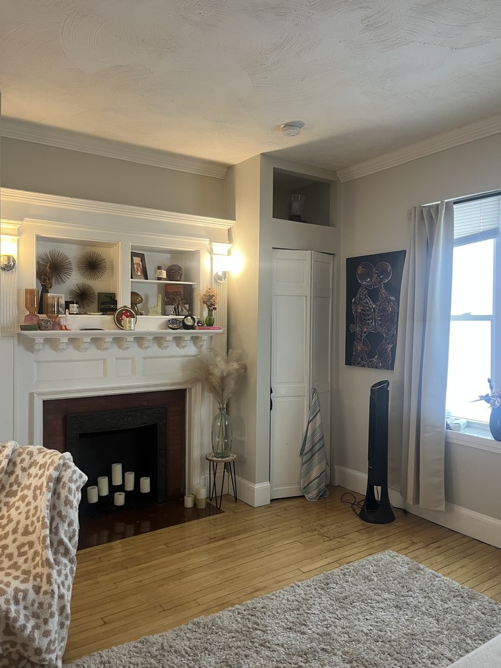 7 Farrington Ave #5 - Photo 4 of 40