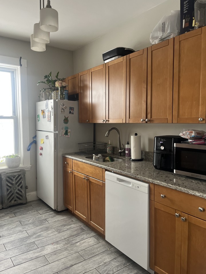7 Farrington Ave #5 - Photo 3 of 40