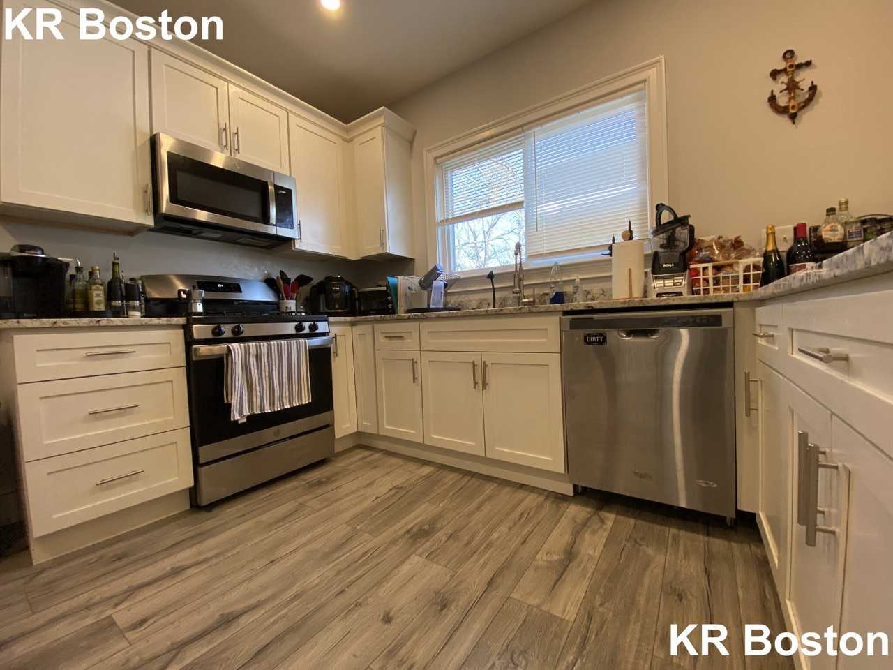 Wallingford Rd #1 - Photo 4 of 44