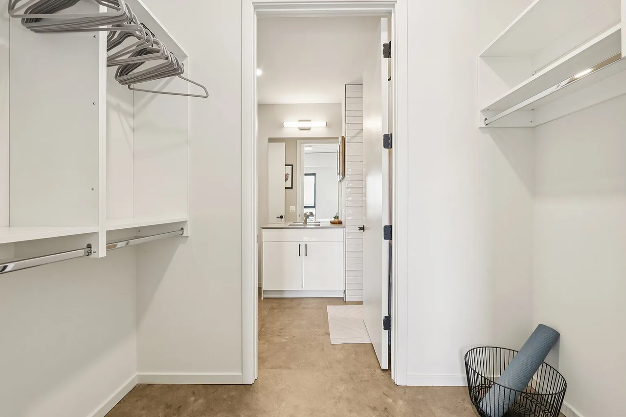 1222 W Jackson Blvd #804 - Photo 5 of 50
